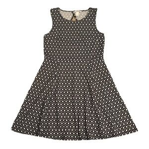 ✨2026 SALE ITEM✨H&M Black and White Sleeveless A-Line Dress Key Hole Back